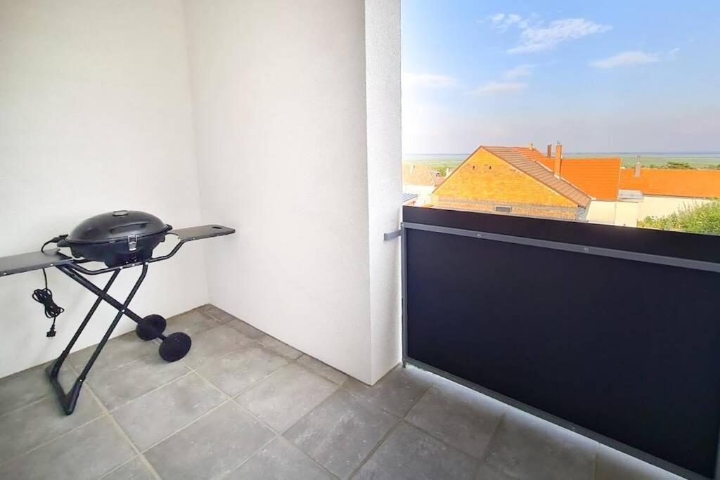 Lake View Suite Moerbisch Am See Exterior photo